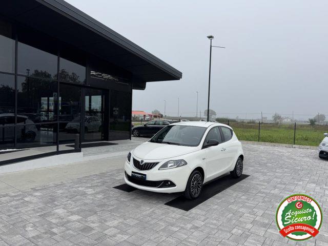 LANCIA YPSILON 1.0 FireFly Platino Hybrid 5p ANCHE NEOPATENTATI