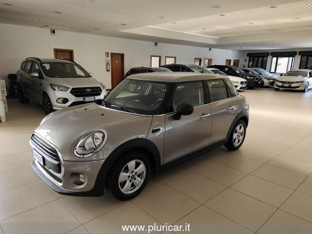 MINI MINI 5 PORTE 1.2 One 102cv 5 porte Cruise Sensori Bluetooth EU6