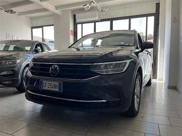 VOLKSWAGEN Tiguan 2.0 TDI DSG Business BMT