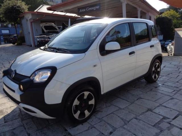 FIAT PANDA 1.0 FireFly S&S Hybrid City Cross