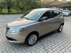 LANCIA YPSILON 0.9 TwinAir 85 CV 5 porte Metano OK NEOPATENTATO