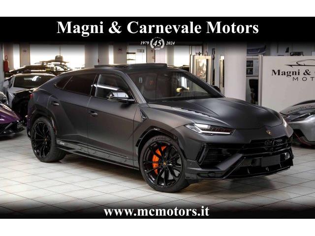 LAMBORGHINI URUS SPECIAL PAINT|23''|TETTO|STYLE PACKAGE|PARK PACK