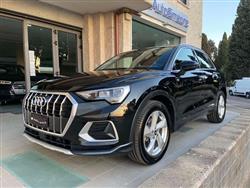 AUDI Q3 35 2.0 TDI S tronic Business Advanced COCKPIT