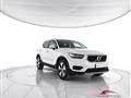 VOLVO XC40 T2 Geartronic Momentum Pro