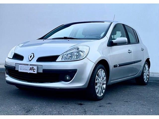 RENAULT CLIO 1.5 dCi 85CV 5 porte ADATTA A NEOPATENTATI