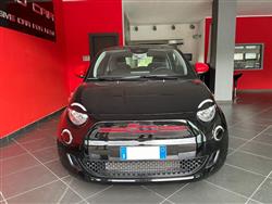 FIAT 500 E RED BERLINA