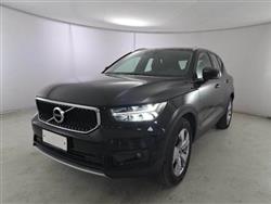 VOLVO XC40 D3 AWD Geartronic Momentum Pro