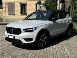 VOLVO XC40 D4 AWD Geartronic R-design