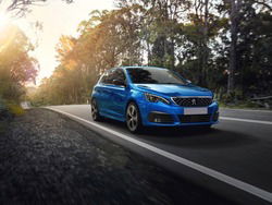 PEUGEOT 308 BlueHDi 130 S&S Allure