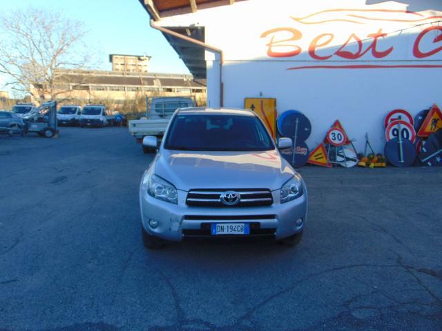 TOYOTA RAV4 2.2 d-4d Luxury 177cv