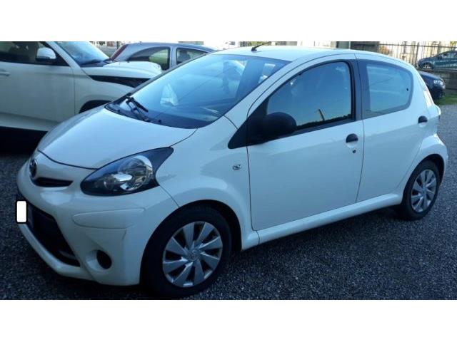 TOYOTA AYGO 1.0 12V VVT-i 5 porte Cool Soda Connect