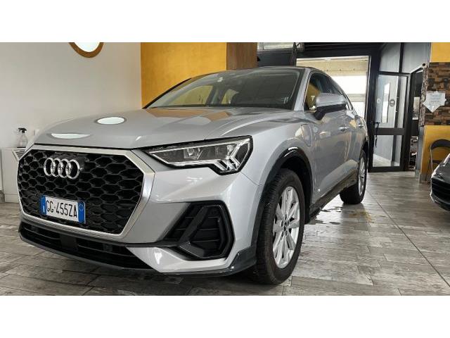 AUDI Q3 45 TFSI e S tronic Business