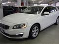 VOLVO V60 (2010) D3 Business