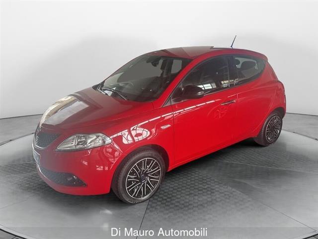 LANCIA YPSILON 1.0 FireFly 5 porte S&S Hybrid Ecochic Silver