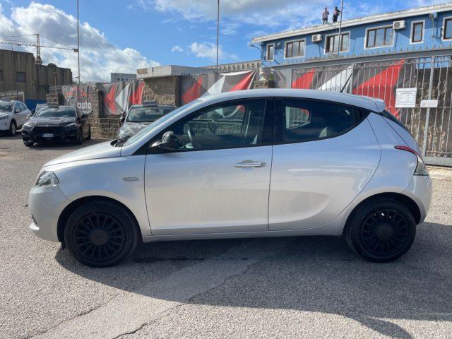 LANCIA YPSILON 1.0  5 porte