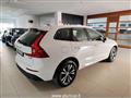 VOLVO XC60 B4 (d) AWD Geartronic Momentum Pro