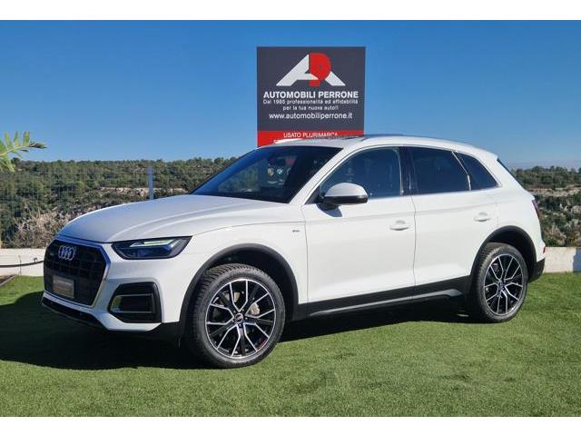 AUDI Q5 40 TDI Quattro S LINE (Tetto Pan-App-20")