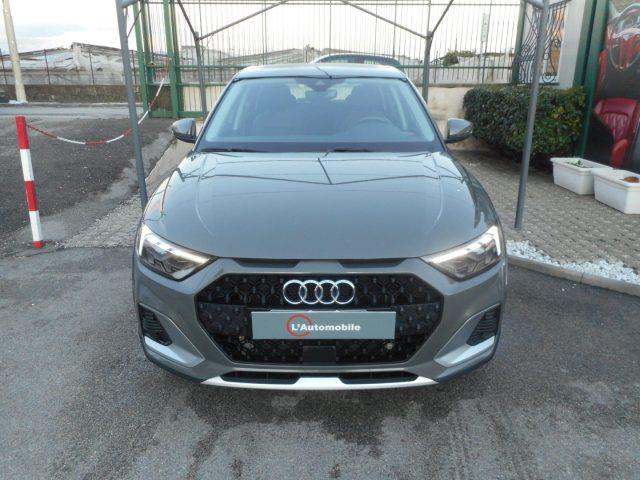 AUDI A1 CITYCARVER AUDI A1 citycarver 30 TFSI Identity Contrast