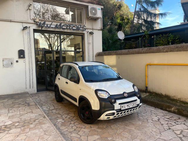 FIAT PANDA 1.0 FireFly S&S Hybrid City Cross