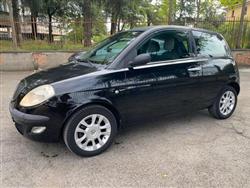 LANCIA YPSILON 1.3 Multijet 16V Momo Design