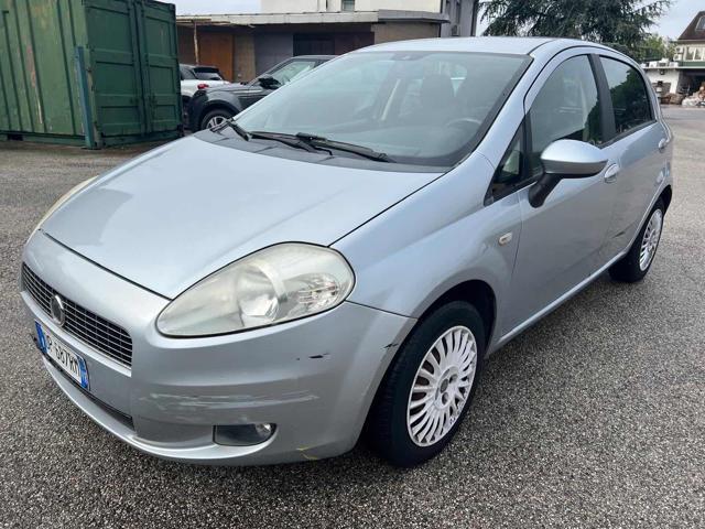 FIAT GRANDE PUNTO 1.2  127,723km Neopatentati Bellissima