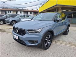 VOLVO XC40 T3 Geartronic R-design N°FY375