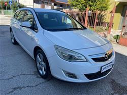 OPEL ASTRA 1.4 Turbo 140CV Sports Tourer GPL Tech Cosmo