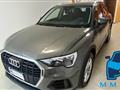 AUDI Q3 35 TDI Business Advanced