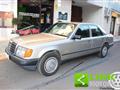 MERCEDES SERIE 200-300 E