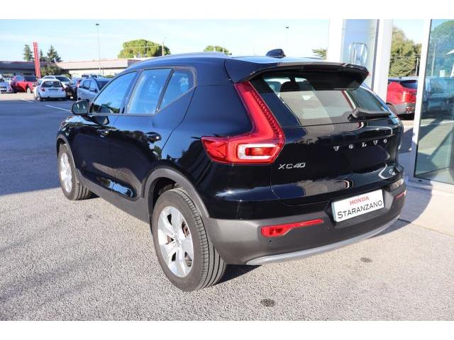 VOLVO XC40 T4 Geartronic Momentum