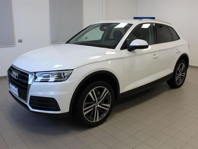 AUDI Q5 35 TDI quattro S tronic Business