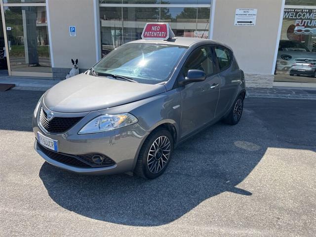 LANCIA YPSILON 1.2 69 CV 5 porte S&S Gold