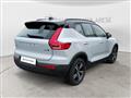 VOLVO XC40 B4 AWD Geartronic R-design