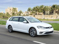 VOLKSWAGEN GOLF Variant 2.0 TDI DSG Executive BlueMotion Tech.