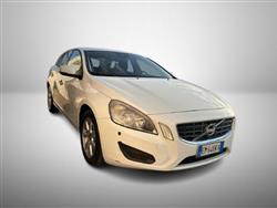 VOLVO V60 (2010) D2 1.6 Momentum