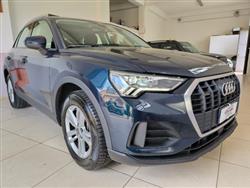 AUDI Q3 40 TDI quattro S tronic Business Advanced