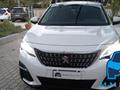 PEUGEOT 3008 BlueHDi 130 S&S Business