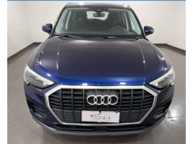 AUDI Q3 35 2.0 tdi Business s-tronic