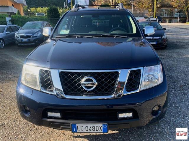 NISSAN Navara 2.5 dci d.cab XE