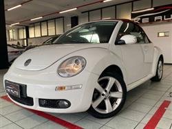 VOLKSWAGEN New Beetle 1.6 limited Red Edition