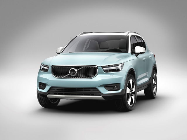 VOLVO XC40 2.0 d3 Momentum awd geartronic