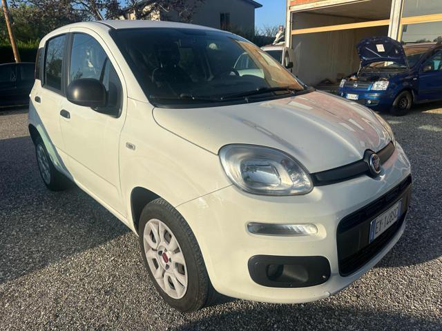 FIAT PANDA Neopatentati Natural Power Lounge