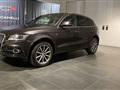 AUDI Q5 2.0 TDI quattro S tronic Business