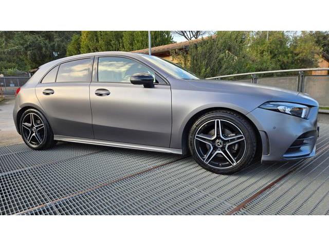 MERCEDES CLASSE A PREMIUM AMG AUT GRIGIO MAGNO DESIGNO PELLE UNIPRO