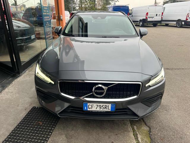 VOLVO V60 B4 (d) Geartronic Momentum Business