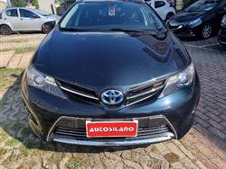 TOYOTA AURIS 1.8 Hybrid Lounge