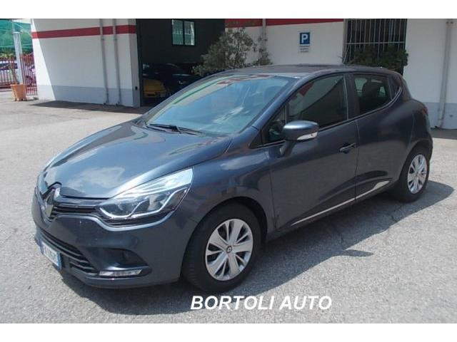 RENAULT CLIO TCe 75cv 49.000 KM  BUSINESS IDONEA NEOPATENTATI