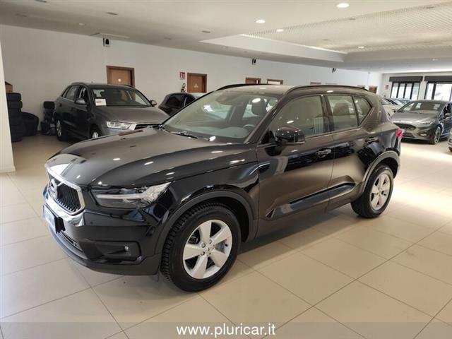 VOLVO XC40 D3 150cv AWD Bus. Geartronic Navi Cruise Fari LED