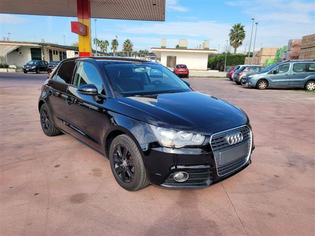 AUDI A1 1.6 TDI S line edition plus