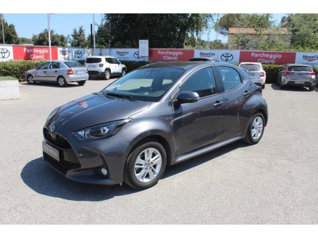 TOYOTA YARIS 1.5 Hybrid 5 porte Business